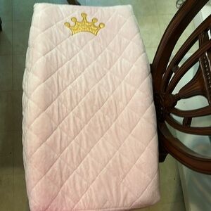 Boppy Changing Pad Cover,Pink Royal Princess,
32x16x7 In plus Serta changing pad
